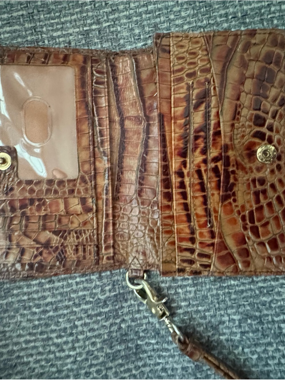 Brahmin Debra Melbourne Pecan Croc Embossed Leather Wristlet Wallet - Picture 4 of 9